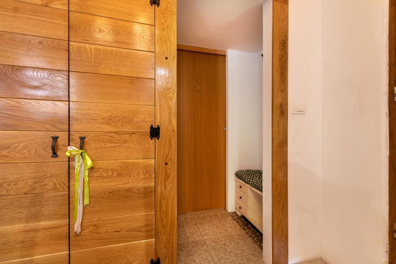 Apartment Tara Kaštela エクステリア 写真