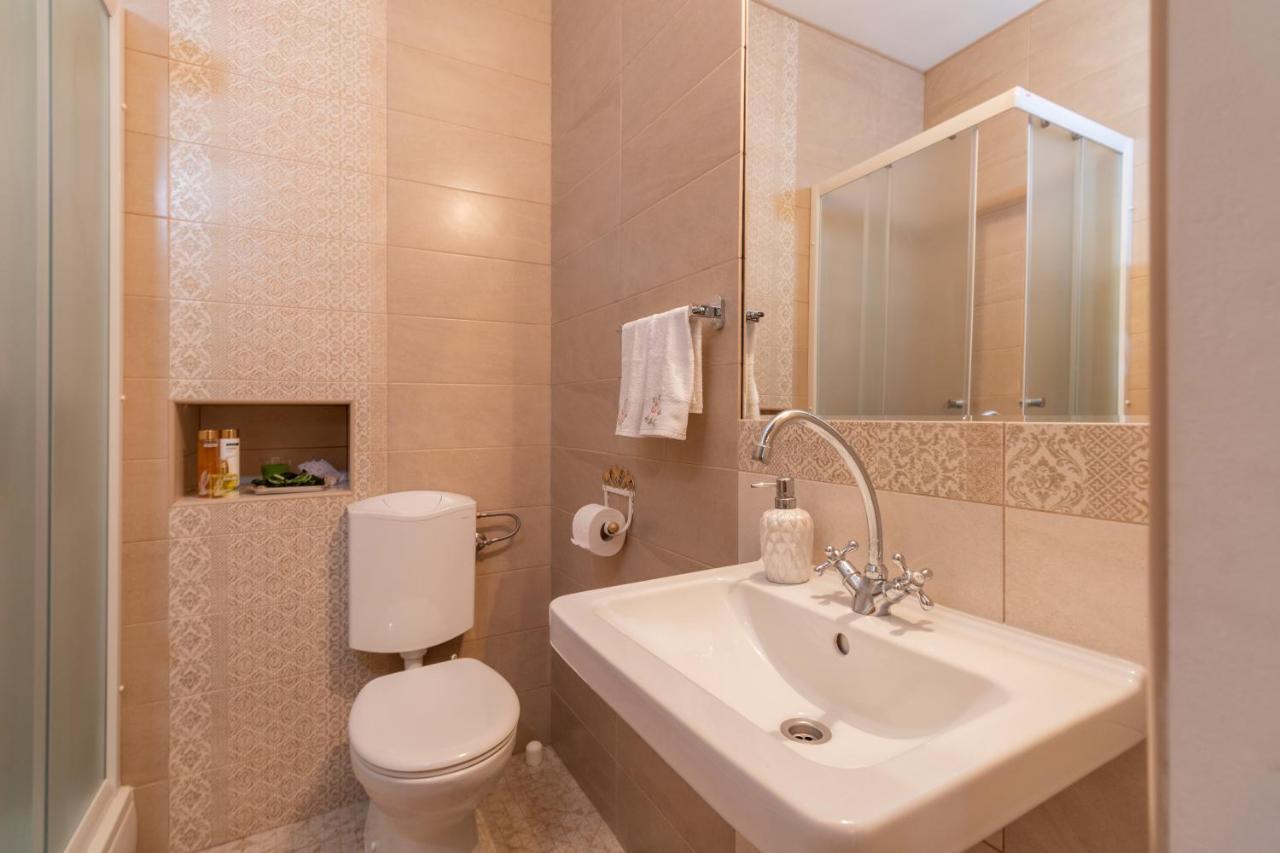 Apartment Tara Kaštela エクステリア 写真